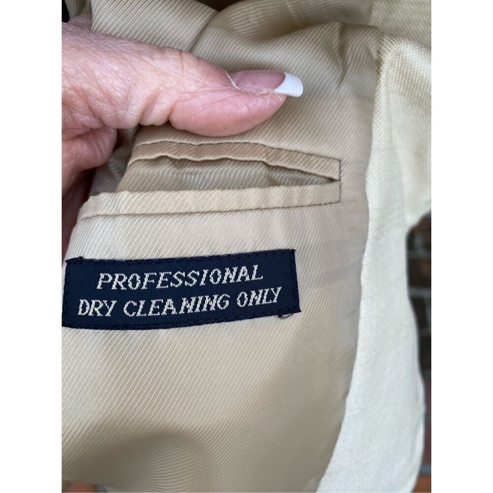 Vintage Silk Blend Blazer by Lancia Sz. 42R Faint Yellow with pale plaid - Picture 9 of 11